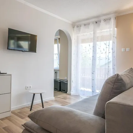 Apartmaji Anja * Bled