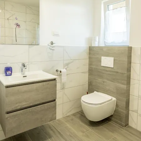 Apartmaji Anja Appartement *