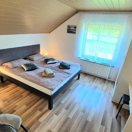Apartmaji Anja * Bled