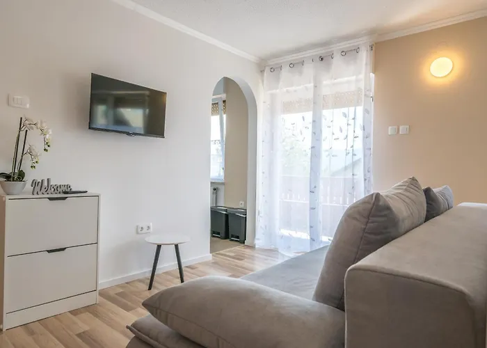 Apartmaji Anja * Bled